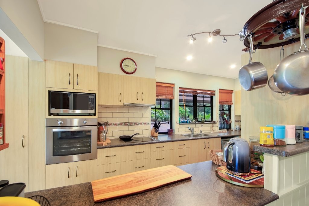2 Tranquil 40 Acreage Retreat