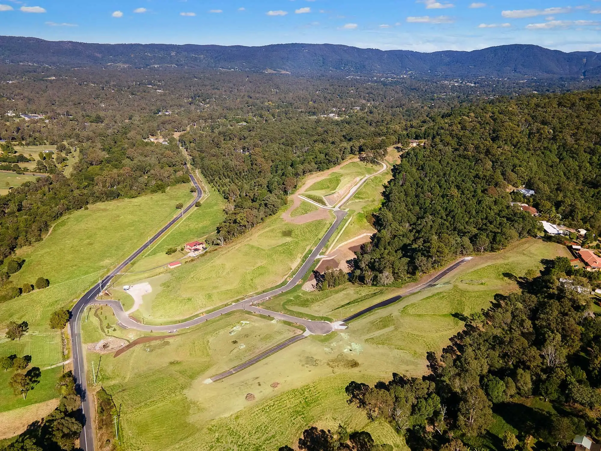 photo (20) Elevated 4000sqm lots with spectacular views.