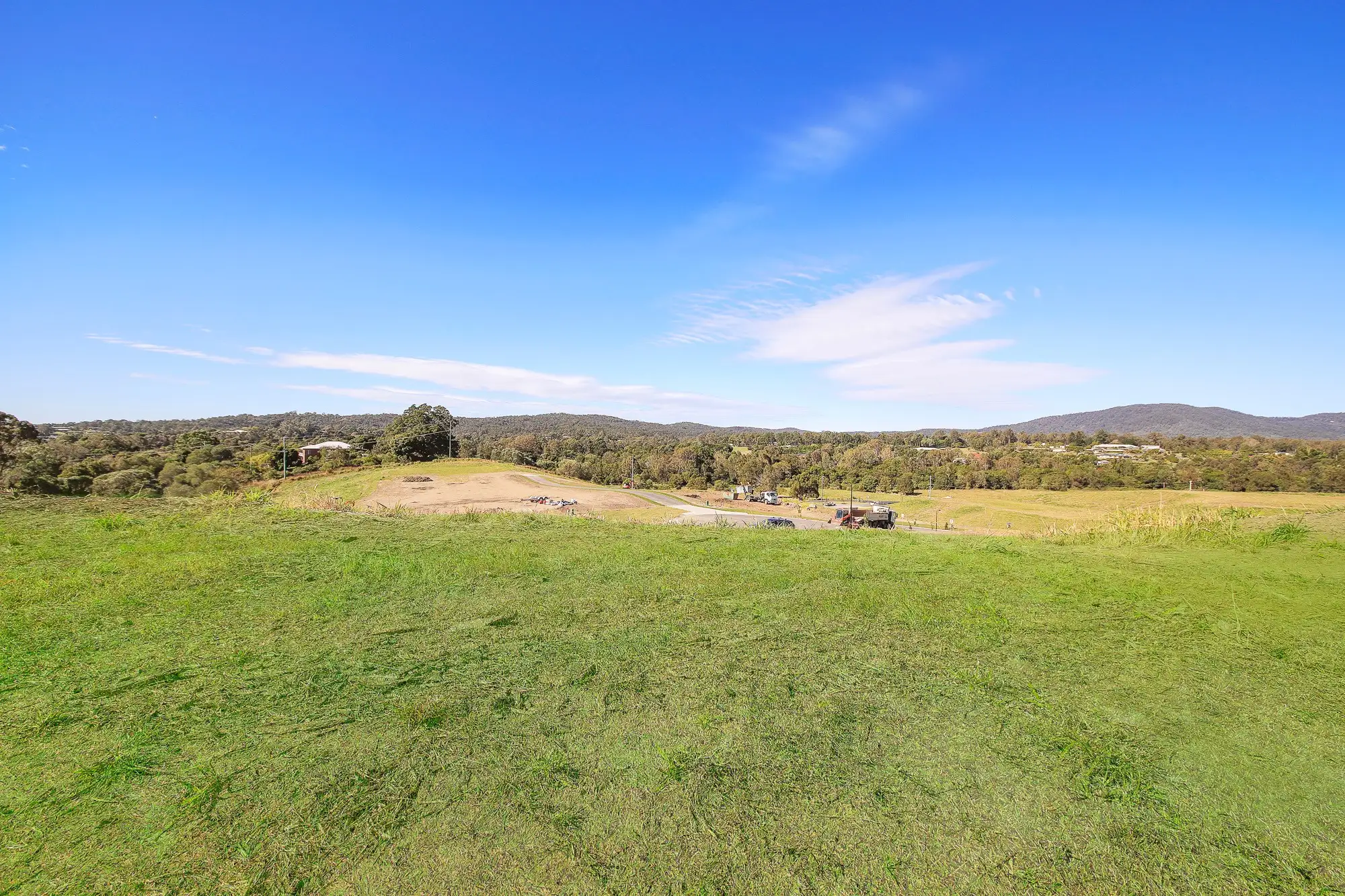 photo (6) Elevated 4000sqm lots with spectacular views.
