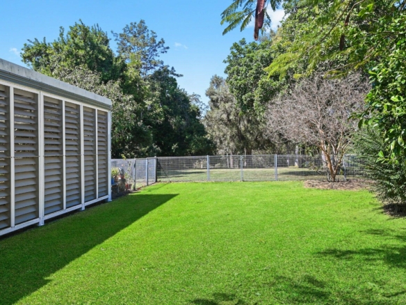 BRIGHTON’S FINEST – SPECTACULAR 1 ACRE – DUAL LIVING, POTENTIAL PLUS, SPECTACULAR 1 ACRE