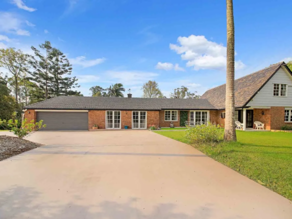 Rare and Expansive Family Home on Over 6 Acres – A Unique Opportunity with Future Subdivision Potential