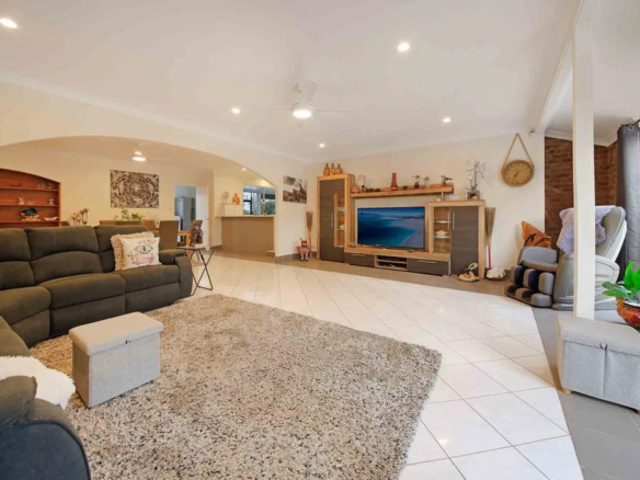 Rare and Expansive Family Home on Over 6 Acres – A Unique Opportunity with Future Subdivision Potential