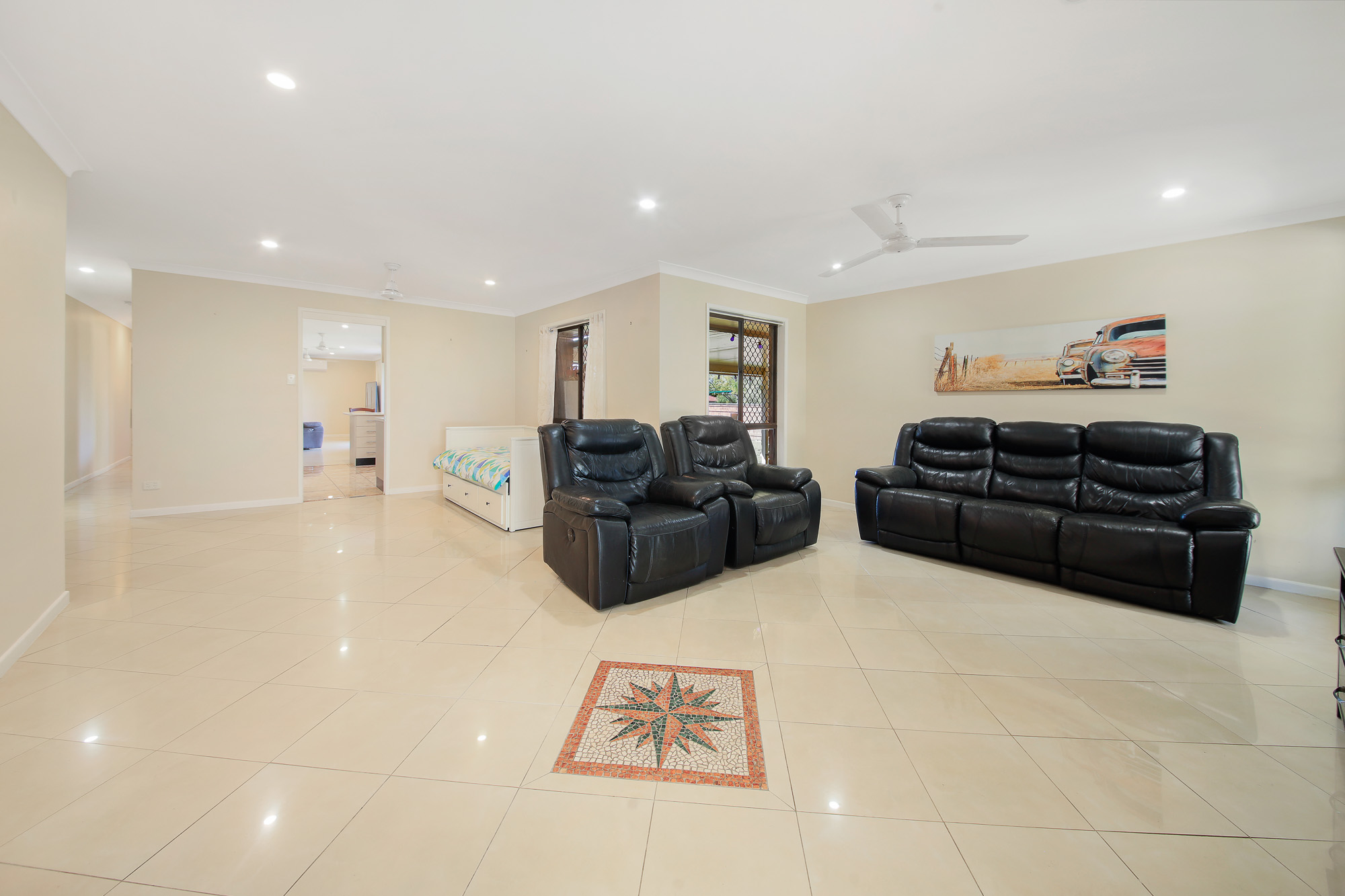 3-5 elmwood (7) Large Family Home | 1020m2 Block | Walk to Genesis College, Shops and room for the tradies
