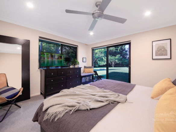 Acreage Resort Living