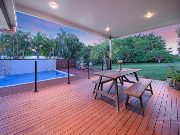Acreage Resort Living
