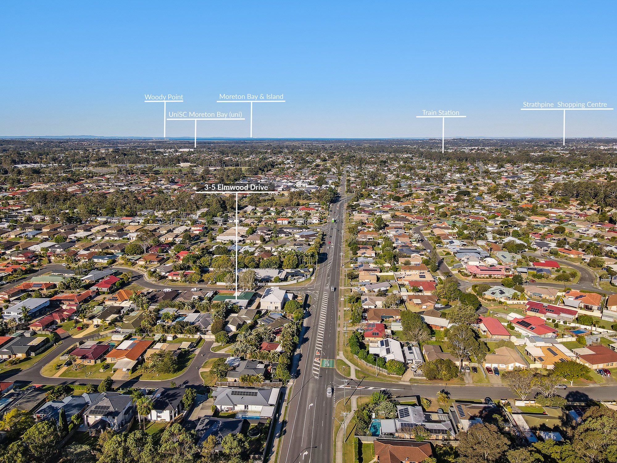 default Large Family Home | 1020m2 Block | Walk to Genesis College, Shops and room for the tradies