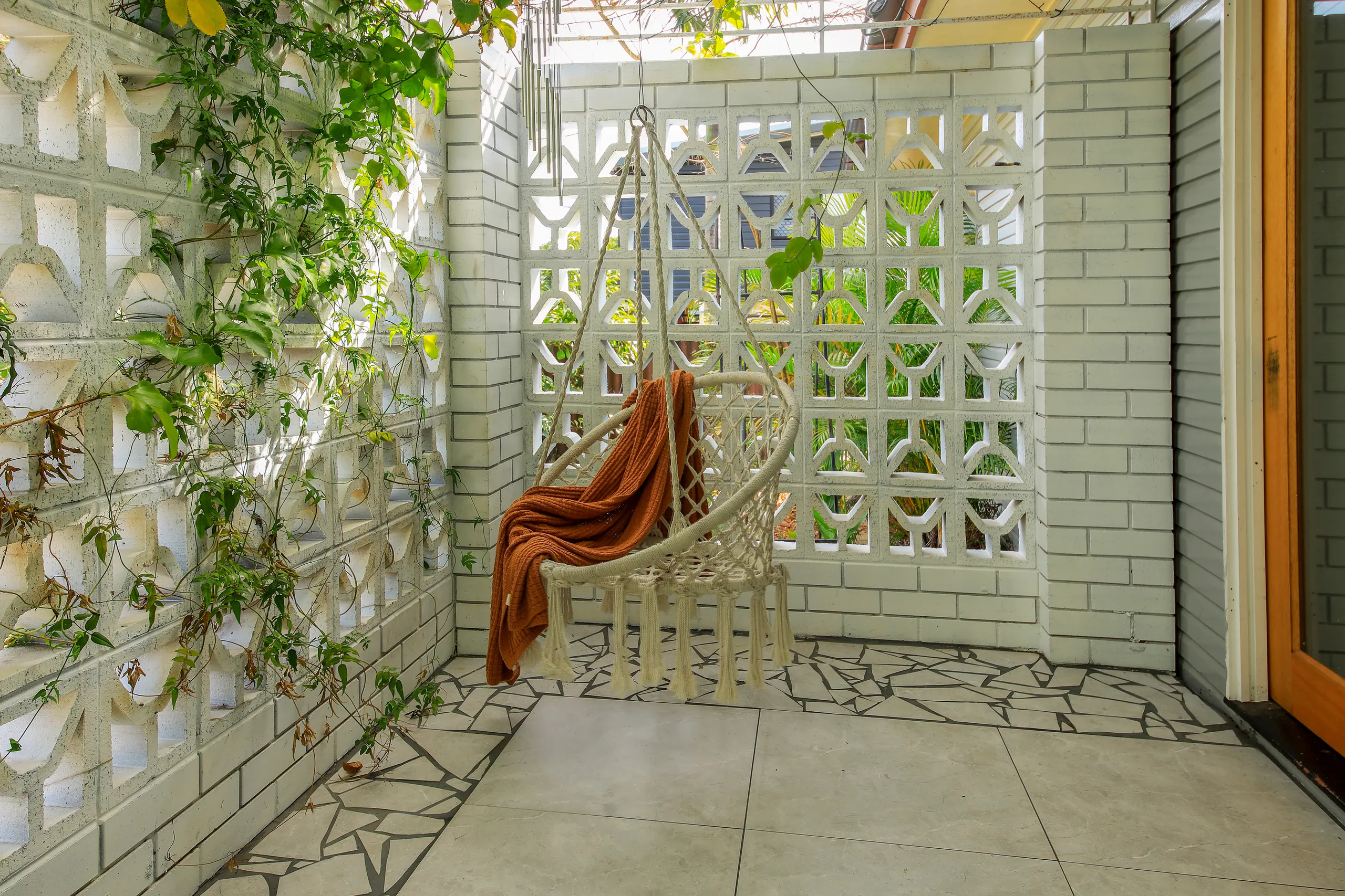 image11 802m2 Renovated Entertainer