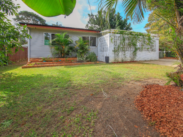 802m2 Renovated Entertainer